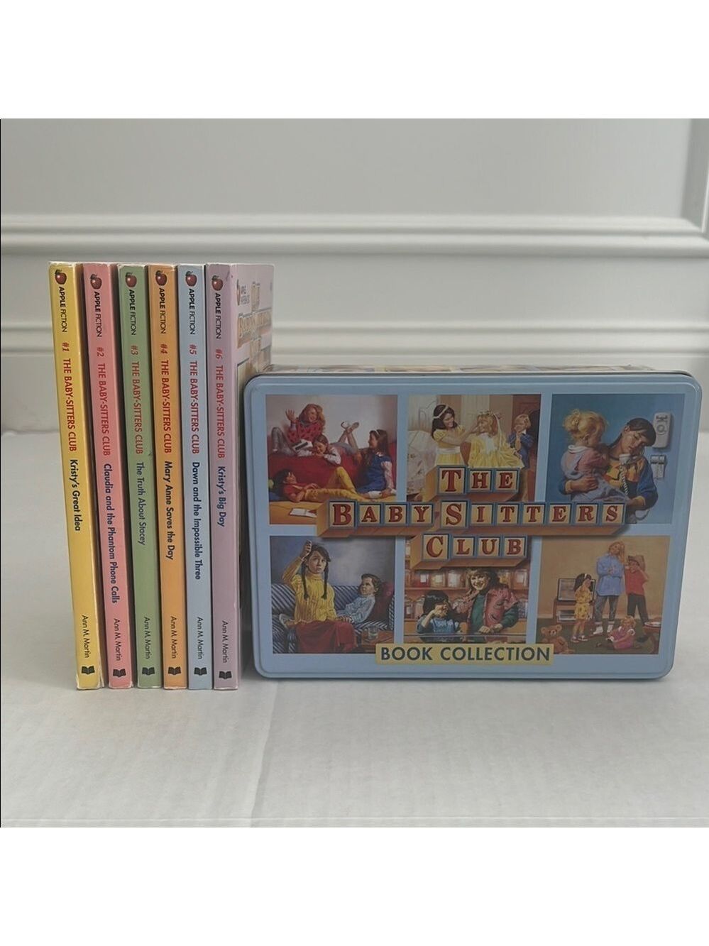The Baby-Sitters Club Retro Set Books 1-6 Original Covers Collectible Tin Case - Picture 12 of 12